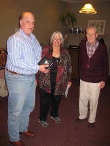 George DeKornfeld receiving the ESPHS Award from Ada Prill and Al Parsons at ROPEX 2011 